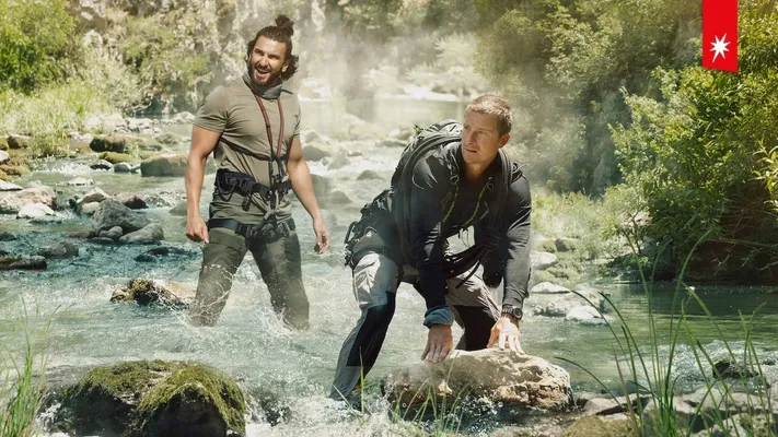 Ranveer và Bear Grylls đối đầu với thiên nhiên Ranveer và Bear Grylls đối đầu với thiên nhiên